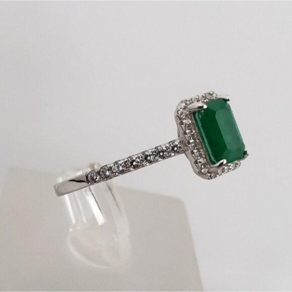 Sterling Natural 1ct Emerald and Diamonds Ring - Picture 5 of 8
